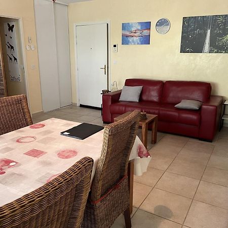 Saint-Raphael, Boulouris, F2 Dans Belle Residence 3 Piscines, Proche Bord De Mer Exterior foto
